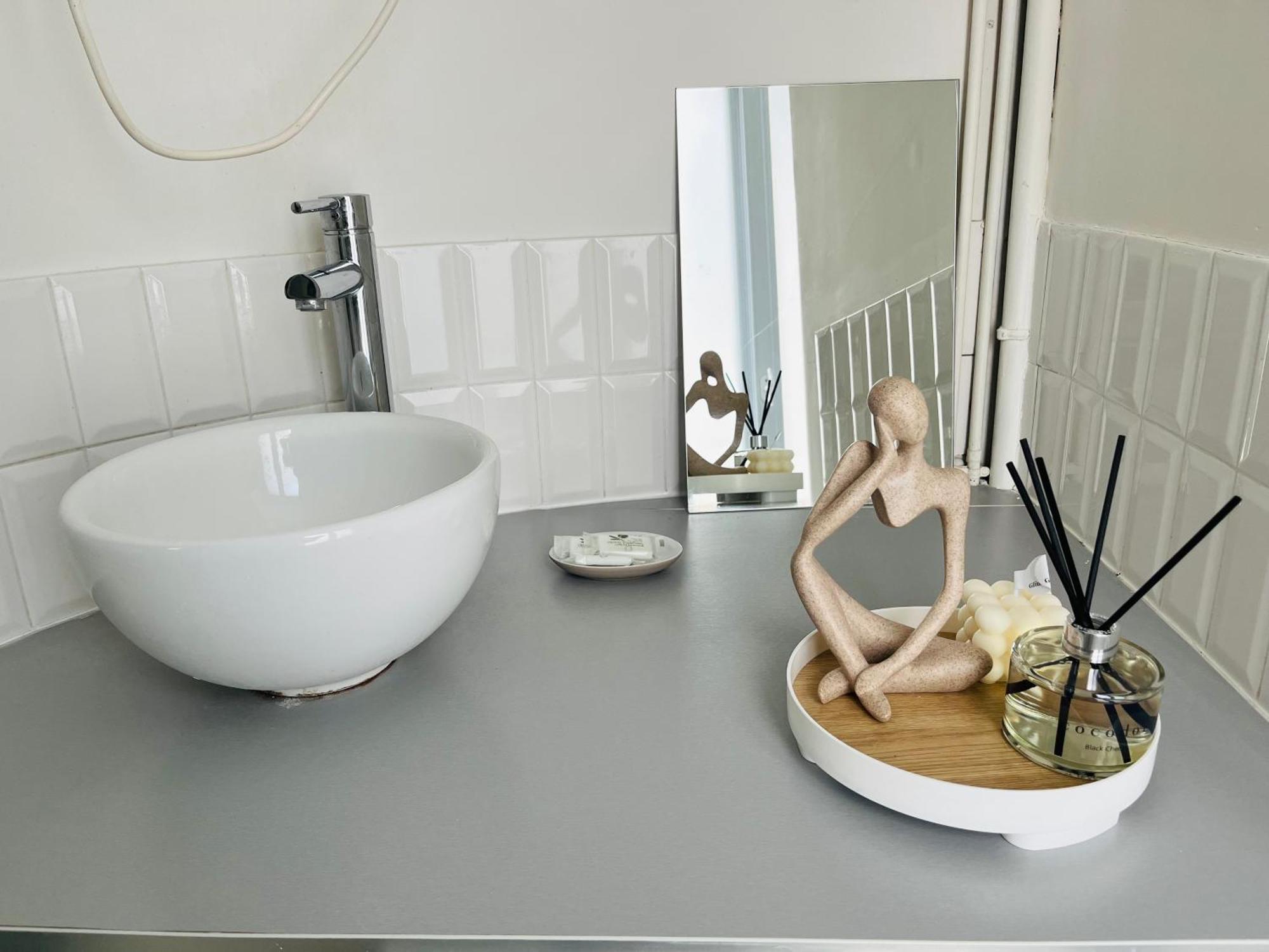 Dream Dwell Paris- 650M To Notre Dame Apartment Near Odeon Exteriör bild